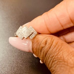 Diamond 10k white gold ring